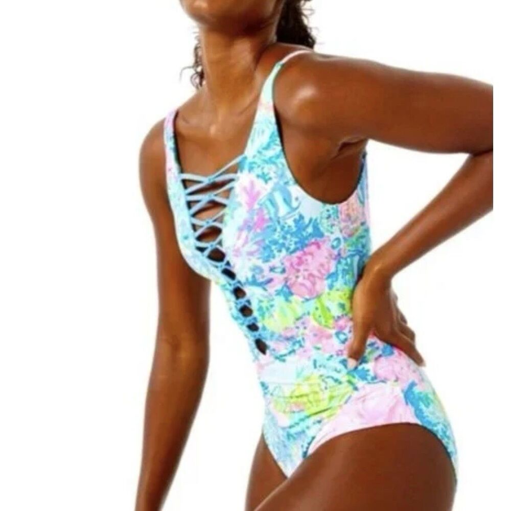 Lilly Pulitzer Isle Lattice One Piece Swimsuit Size 12 Colorful Coral Print